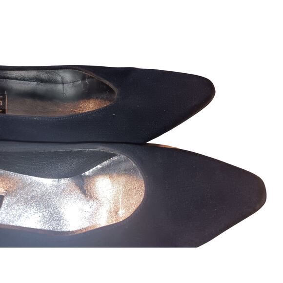 Stuart Weitzman Black peau de soie heels pumps low heel sz 8.5 B - Picture 2 of 5